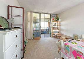 2033 Nuuanu Avenue,Honolulu,Hawaii,96817,1 Bedroom Bedrooms,2 BathroomsBathrooms,Condo/Townhouse,Nuuanu,15,18313226