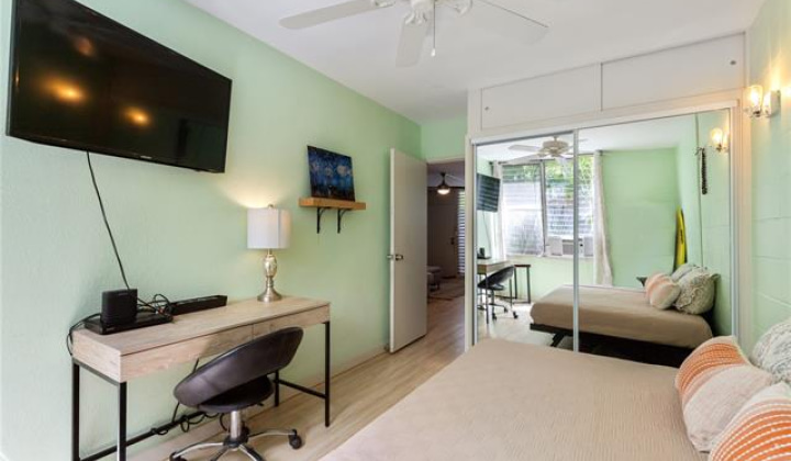 3824 Leahi Avenue,Honolulu,Hawaii,96815,2 Bedrooms Bedrooms,1 BathroomBathrooms,Condo/Townhouse,Leahi,1,18313277
