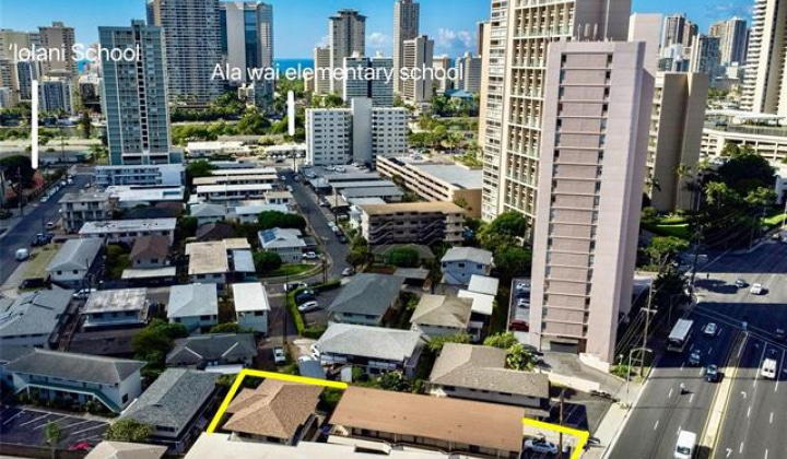2459 Kapiolani Boulevard,Honolulu,Hawaii,96826,14 ベッドルーム ベッドルーム,10 バスルームバスルーム,一戸建て,Kapiolani,18765067