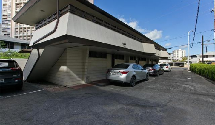 2459 Kapiolani Boulevard,Honolulu,Hawaii,96826,14 ベッドルーム ベッドルーム,10 バスルームバスルーム,一戸建て,Kapiolani,18765067
