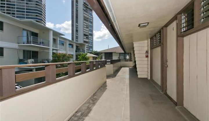2459 Kapiolani Boulevard,Honolulu,Hawaii,96826,14 ベッドルーム ベッドルーム,10 バスルームバスルーム,一戸建て,Kapiolani,18765067