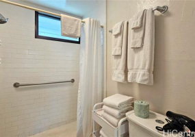 134 Kapahulu Avenue,Honolulu,Hawaii,96815,1 バスルームバスルーム,コンド / タウンハウス,Kapahulu,2,18313491