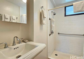 134 Kapahulu Avenue,Honolulu,Hawaii,96815,1 バスルームバスルーム,コンド / タウンハウス,Kapahulu,2,18313491