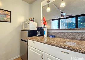 134 Kapahulu Avenue,Honolulu,Hawaii,96815,1 バスルームバスルーム,コンド / タウンハウス,Kapahulu,2,18313491
