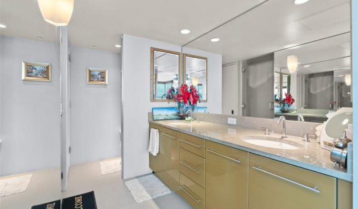 1200 Queen Emma Street,Honolulu,Hawaii,96813,2 Bedrooms Bedrooms,2 BathroomsBathrooms,Condo/Townhouse,Queen Emma,38,18313542
