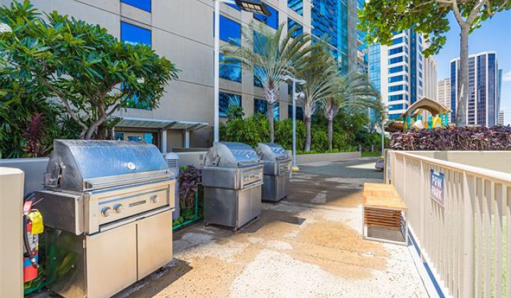 1200 Queen Emma Street,Honolulu,Hawaii,96813,2 Bedrooms Bedrooms,2 BathroomsBathrooms,Condo/Townhouse,Queen Emma,38,18313542