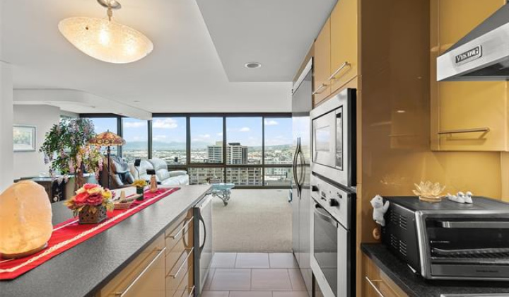 1200 Queen Emma Street,Honolulu,Hawaii,96813,2 Bedrooms Bedrooms,2 BathroomsBathrooms,Condo/Townhouse,Queen Emma,38,18313542