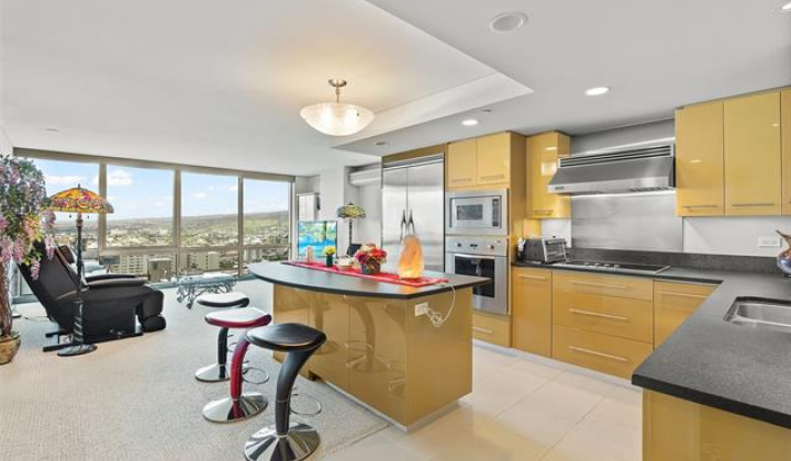 1200 Queen Emma Street,Honolulu,Hawaii,96813,2 Bedrooms Bedrooms,2 BathroomsBathrooms,Condo/Townhouse,Queen Emma,38,18313542