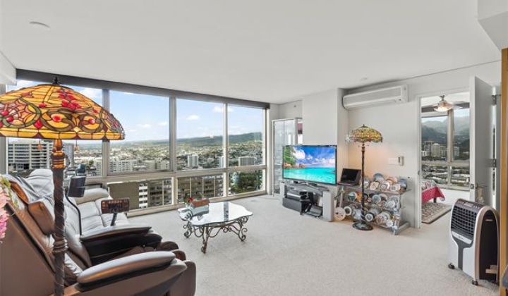 1200 Queen Emma Street,Honolulu,Hawaii,96813,2 Bedrooms Bedrooms,2 BathroomsBathrooms,Condo/Townhouse,Queen Emma,38,18313542