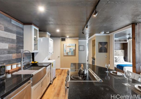 2415 Ala Wai Boulevard,Honolulu,Hawaii,96815,2 Bedrooms Bedrooms,1 BathroomBathrooms,Condo/Townhouse,Ala Wai,15,18314267