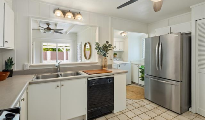 1031 Lunaai Place,Kailua,Hawaii,96734,7 ベッドルーム ベッドルーム,4 バスルームバスルーム,一戸建て,Lunaai,19478465