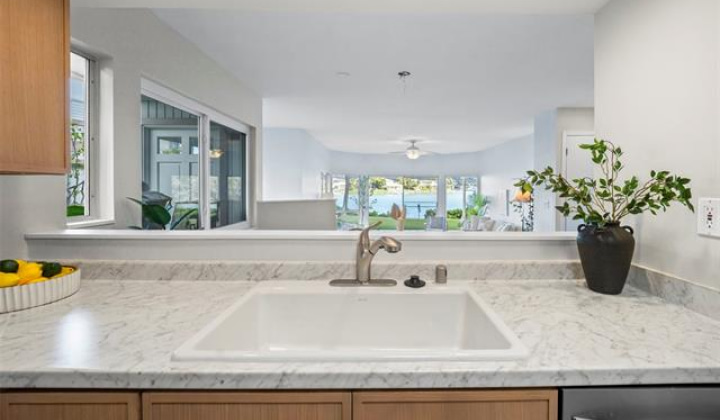 7007 Hawaii Kai Drive,Honolulu,Hawaii,96825,3 Bedrooms Bedrooms,2 BathroomsBathrooms,Condo/Townhouse,Hawaii Kai,1,18767315