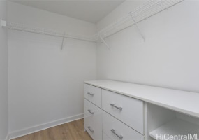 555 South Street,Honolulu,Hawaii,96813,3 Bedrooms Bedrooms,2 BathroomsBathrooms,Condo/Townhouse,South,36,18315588