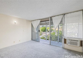 2240 Kuhio Avenue,Honolulu,Hawaii,96815,1 Bedroom Bedrooms,1 BathroomBathrooms,Condo/Townhouse,Kuhio,24,17887684