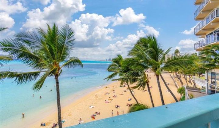 2877 Kalakaua Avenue,Honolulu,Hawaii,96815,2 Bedrooms Bedrooms,2 BathroomsBathrooms,Condo/Townhouse,Kalakaua,3,18315830