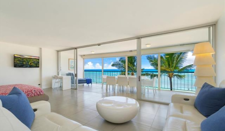 2877 Kalakaua Avenue,Honolulu,Hawaii,96815,2 Bedrooms Bedrooms,2 BathroomsBathrooms,Condo/Townhouse,Kalakaua,3,18315830