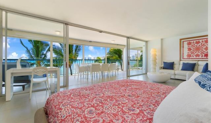 2877 Kalakaua Avenue,Honolulu,Hawaii,96815,2 Bedrooms Bedrooms,2 BathroomsBathrooms,Condo/Townhouse,Kalakaua,3,18315830