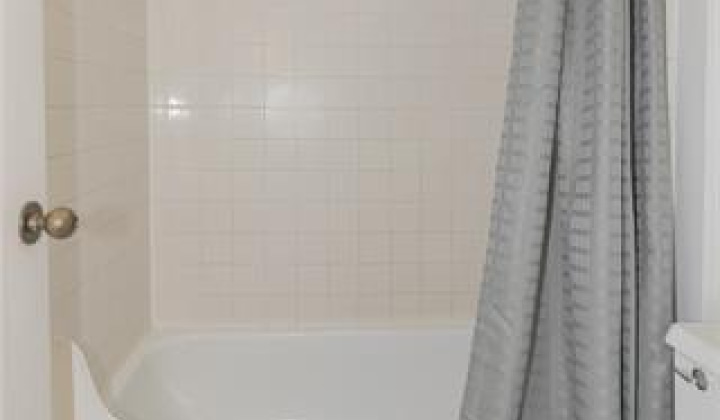 2240 Kuhio Avenue,Honolulu,Hawaii,96815,1 Bedroom Bedrooms,1 BathroomBathrooms,Condo/Townhouse,Kuhio,18,18316087