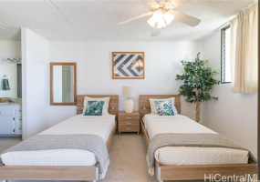 2240 Kuhio Avenue,Honolulu,Hawaii,96815,1 Bedroom Bedrooms,1 BathroomBathrooms,Condo/Townhouse,Kuhio,18,18316087