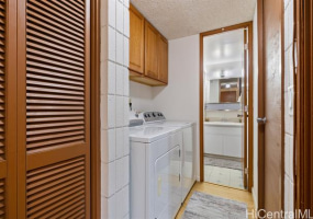 1720 Huna Street,Honolulu,Hawaii,96817,3 ベッドルーム ベッドルーム,2 バスルームバスルーム,コンド / タウンハウス,Huna,4,18316701