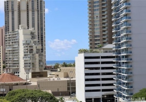 1655 Makaloa Street,Honolulu,Hawaii,96814,1 Bedroom Bedrooms,1 BathroomBathrooms,Condo/Townhouse,Makaloa,9,17888199