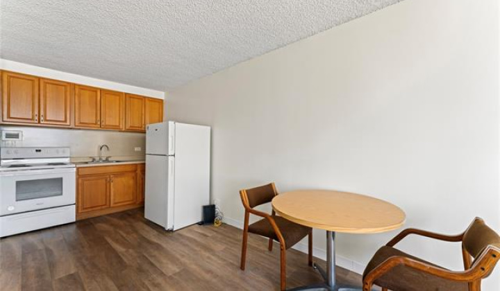 747 Amana Street,Honolulu,Hawaii,96814,1 バスルームバスルーム,コンド / タウンハウス,Amana,18,18316719