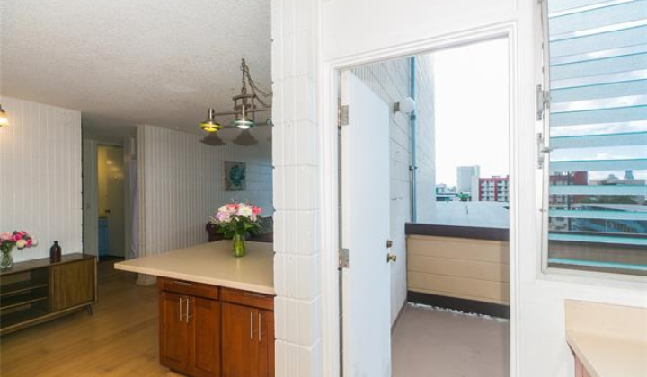 1524 Pensacola Street,Honolulu,Hawaii,96822,2 ベッドルーム ベッドルーム,1 バスルームバスルーム,コンド / タウンハウス,Pensacola,1,18317057