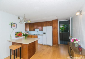 1524 Pensacola Street,Honolulu,Hawaii,96822,2 ベッドルーム ベッドルーム,1 バスルームバスルーム,コンド / タウンハウス,Pensacola,1,18317057