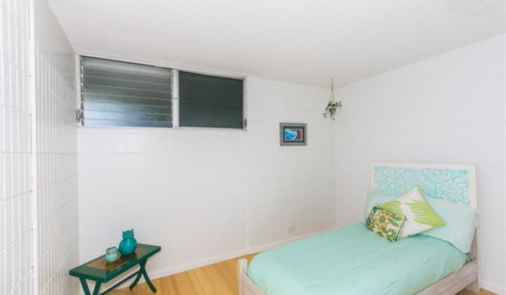 1524 Pensacola Street,Honolulu,Hawaii,96822,2 ベッドルーム ベッドルーム,1 バスルームバスルーム,コンド / タウンハウス,Pensacola,1,18317057
