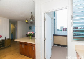 1524 Pensacola Street,Honolulu,Hawaii,96822,2 ベッドルーム ベッドルーム,1 バスルームバスルーム,コンド / タウンハウス,Pensacola,1,18317057