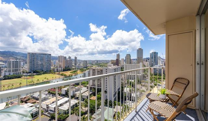 1925 Kalakaua Avenue,Honolulu,Hawaii,96815,1 Bedroom Bedrooms,1 BathroomBathrooms,Condo/Townhouse,Kalakaua,25,18317062