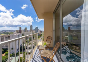 1925 Kalakaua Avenue,Honolulu,Hawaii,96815,1 Bedroom Bedrooms,1 BathroomBathrooms,Condo/Townhouse,Kalakaua,25,18317062