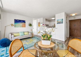 1925 Kalakaua Avenue,Honolulu,Hawaii,96815,1 Bedroom Bedrooms,1 BathroomBathrooms,Condo/Townhouse,Kalakaua,25,18317062