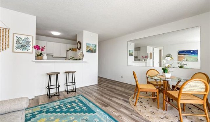 1925 Kalakaua Avenue,Honolulu,Hawaii,96815,1 Bedroom Bedrooms,1 BathroomBathrooms,Condo/Townhouse,Kalakaua,25,18317062