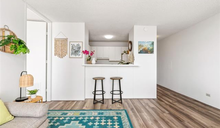 1925 Kalakaua Avenue,Honolulu,Hawaii,96815,1 Bedroom Bedrooms,1 BathroomBathrooms,Condo/Townhouse,Kalakaua,25,18317062