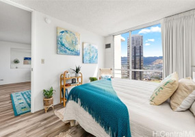 1925 Kalakaua Avenue,Honolulu,Hawaii,96815,1 Bedroom Bedrooms,1 BathroomBathrooms,Condo/Townhouse,Kalakaua,25,18317062