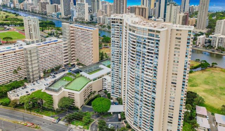 2333 Kapiolani Boulevard,Honolulu,Hawaii,96826,2 Bedrooms Bedrooms,2 BathroomsBathrooms,Condo/Townhouse,Kapiolani,23,19480639