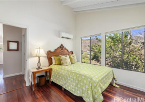 1437 Hoakoa Place,Honolulu,Hawaii,96821,3 Bedrooms Bedrooms,2 BathroomsBathrooms,Condo/Townhouse,Hoakoa,3,18317167