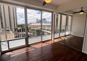 419 Atkinson Drive,Honolulu,Hawaii,96814,2 ベッドルーム ベッドルーム,1 バスルームバスルーム,コンド / タウンハウス,Atkinson,11,18317444