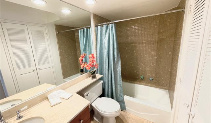 1221 Victoria Street,Honolulu,Hawaii,96814,2 ベッドルーム ベッドルーム,2 バスルームバスルーム,コンド / タウンハウス,Victoria,12,18770957