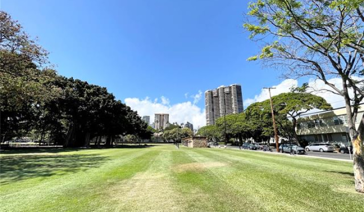 1221 Victoria Street,Honolulu,Hawaii,96814,2 ベッドルーム ベッドルーム,2 バスルームバスルーム,コンド / タウンハウス,Victoria,12,18770957