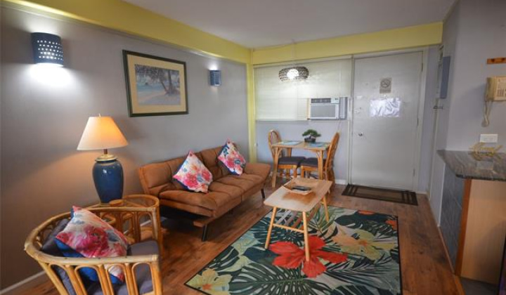 417 Nohonani Street,Honolulu,Hawaii,96815,1 Bedroom Bedrooms,1 BathroomBathrooms,Condo/Townhouse,Nohonani,4,18317758