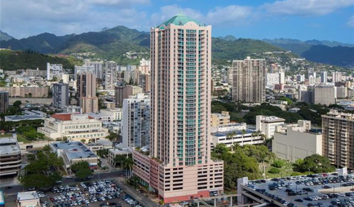 801 King Street,Honolulu,Hawaii,96813,2 ベッドルーム ベッドルーム,2 バスルームバスルーム,コンド / タウンハウス,King,30,19480977