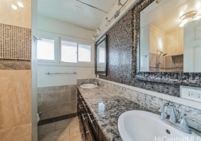 1158 Waiholo Street,Honolulu,Hawaii,96821,5 Bedrooms Bedrooms,3 BathroomsBathrooms,Single family,Waiholo,18318377