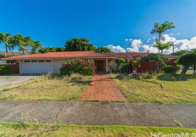 1158 Waiholo Street,Honolulu,Hawaii,96821,5 Bedrooms Bedrooms,3 BathroomsBathrooms,Single family,Waiholo,18318377