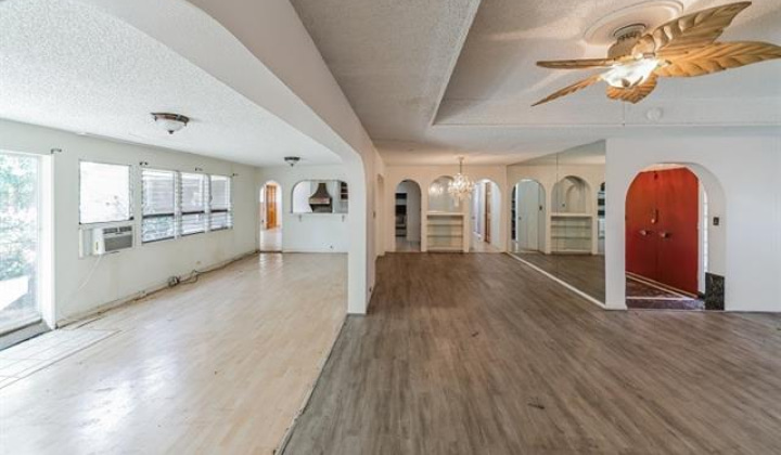 1158 Waiholo Street,Honolulu,Hawaii,96821,5 Bedrooms Bedrooms,3 BathroomsBathrooms,Single family,Waiholo,18318377