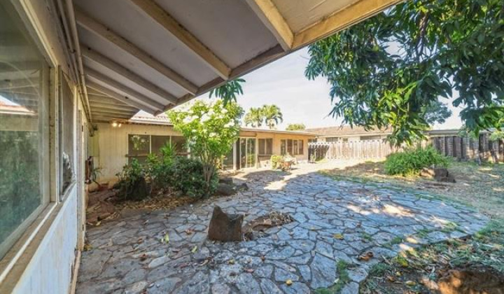 1158 Waiholo Street,Honolulu,Hawaii,96821,5 Bedrooms Bedrooms,3 BathroomsBathrooms,Single family,Waiholo,18318377