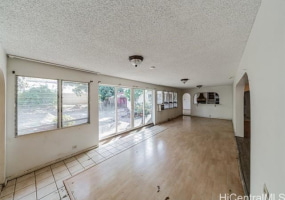 1158 Waiholo Street,Honolulu,Hawaii,96821,5 Bedrooms Bedrooms,3 BathroomsBathrooms,Single family,Waiholo,18318377