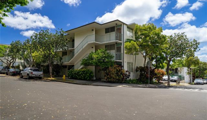 3017 Pualei Circle,Honolulu,Hawaii,96815,1 ベッドルーム ベッドルーム,1 バスルームバスルーム,コンド / タウンハウス,Pualei,2,19481121