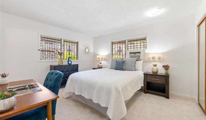 5601 Halepa Place,Honolulu,Hawaii,96821,3 Bedrooms Bedrooms,2 BathroomsBathrooms,Single family,Halepa,18318586